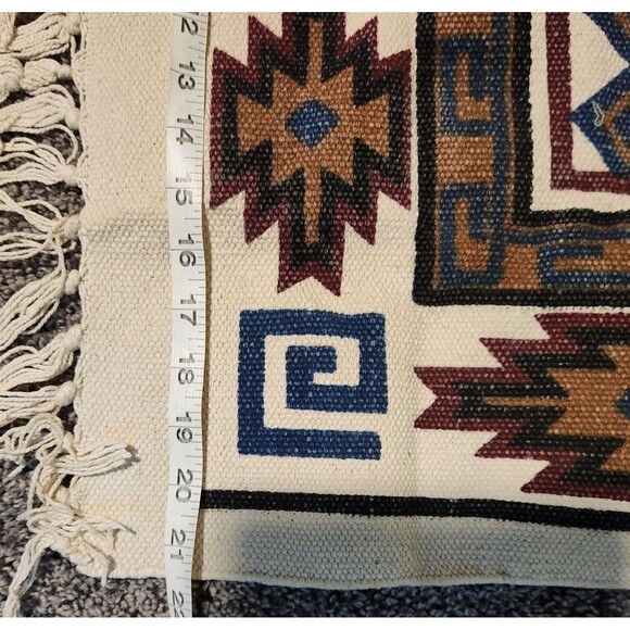 Southwest Aztec Accent Rug 26 x 21.5" Fringe Small Neutral Colors Vtg Cotton - Picture 14 of 14